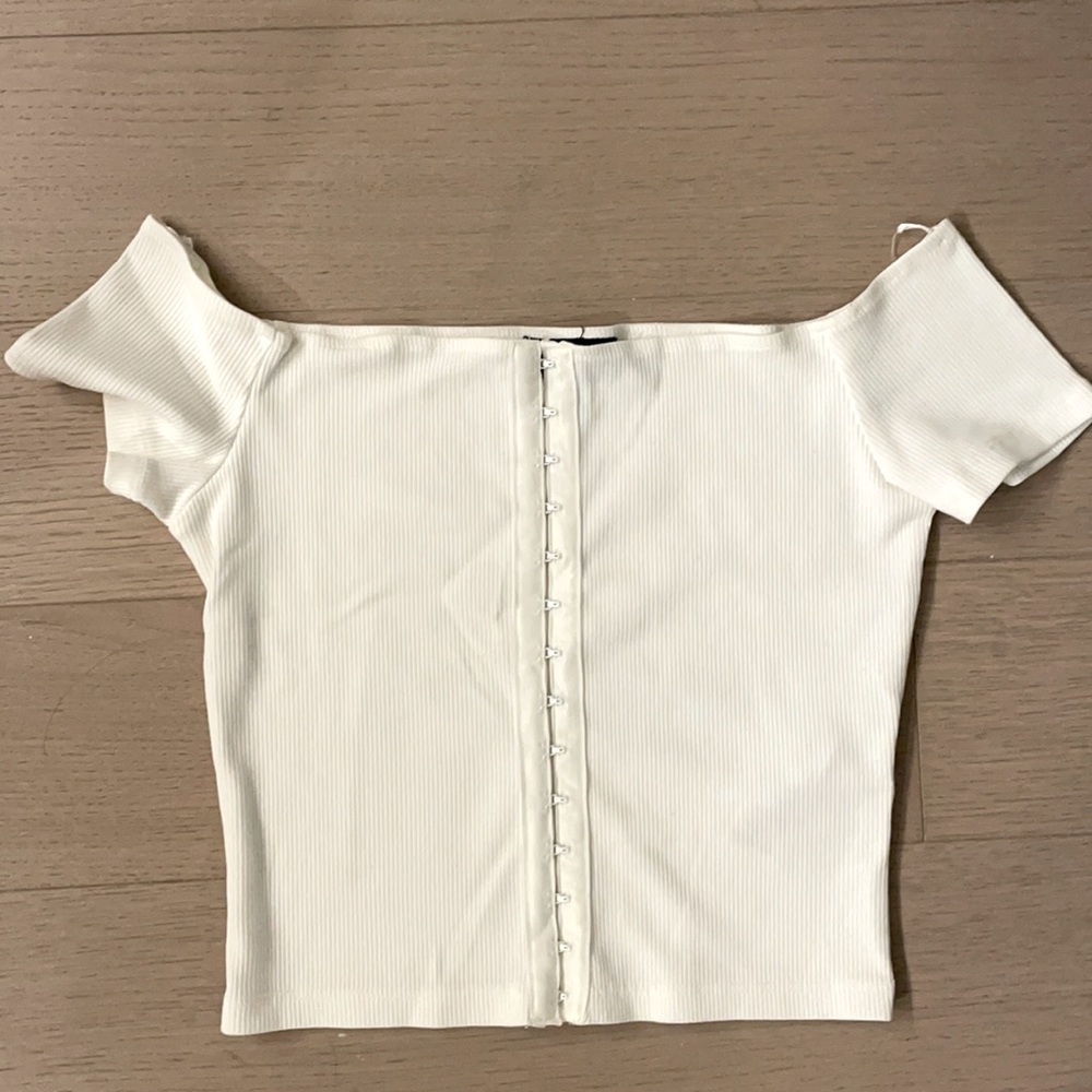 TOPSHOP Off-White Crop Top